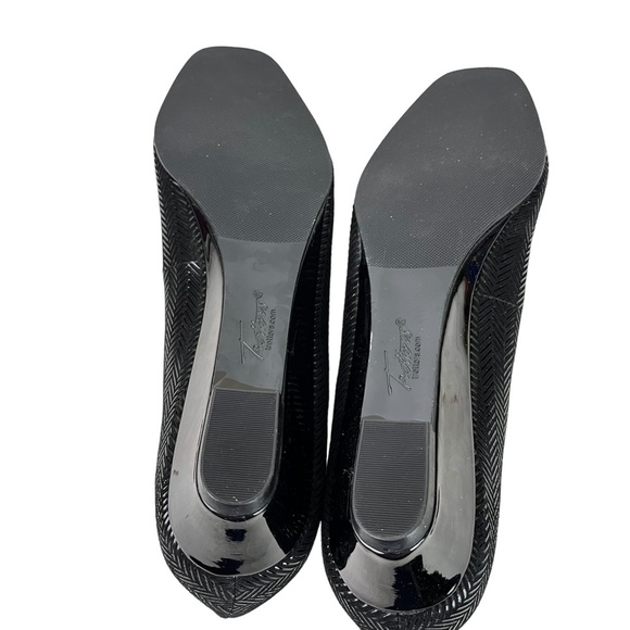 TROTTERS Genuine Leather Black Herringbone Low Wedge Slip On Shoes Loafers 9 N - Picture 2 of 16